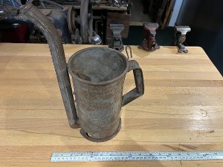 Antique swing arm 1/2 gallon oil can with can piercer, Huffman MFG. Co. Dayton Ohio Antique swing arm 1/2 gallon oil can with can piercer, Huffman MFG. Co. Dayton Ohio