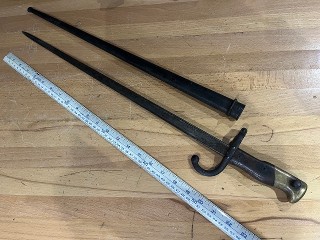 1878 French Gras Sword bayonet, 20 ½ T back blade. Manufactures DArmes De St. Etienne. 1878 French Gras Sword bayonet, 20 ½ T back blade. Manufactures DArmes De St. Etienne.