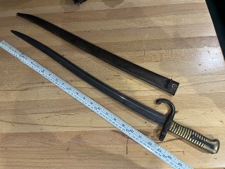 1868 French Prussian War, Le Culle Mars bayonet sword, 22 3/4-inch blade, 27 1/2-inch with brass handle 1868 French Prussian War, Le Culle Mars bayonet sword, 22 3/4-inch blade, 27 1/2-inch with brass handle