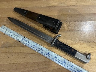 WW2 German Dress Bayonet E. Pack, 7 3/4-inch blade, 12 1/2-inch with handle WW2 German Dress Bayonet E. Pack, 7 3/4-inch blade, 12 1/2-inch with handle